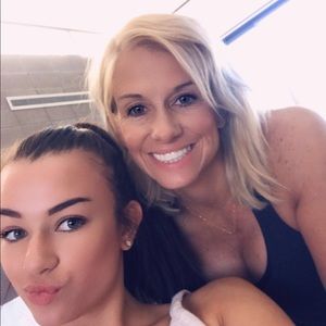 Meet your Posher, Olivia